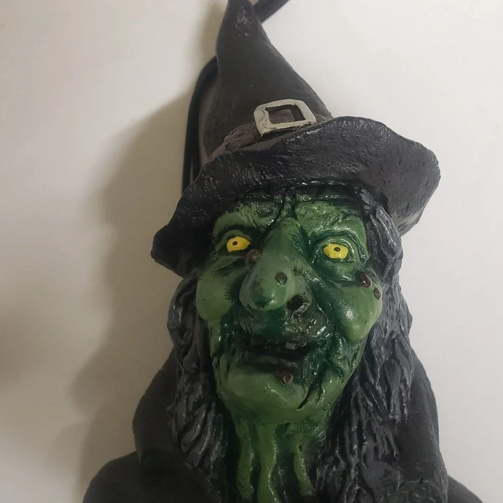 Vintage The Paper Magic Group Hanging Witch 2003 Halloween Green Face Wart Nose